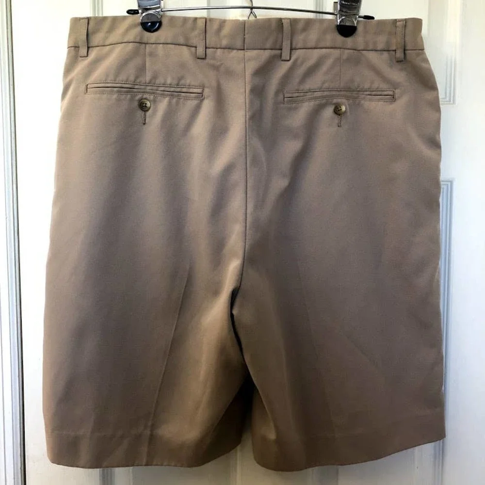 Cutter & Buck Men's Golf Khaki Shorts CB Drytec